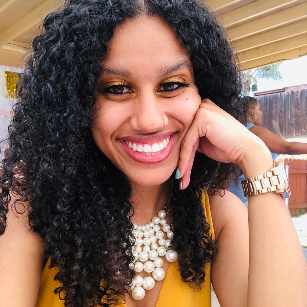 Meet your Posher, Ayana